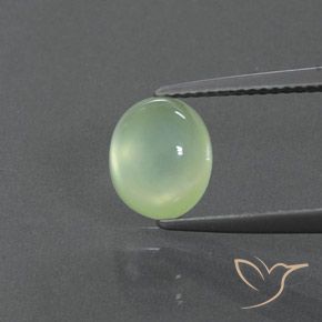 2.34ct Naturel Vert jaunâtre léger Préhnite, ovale, Transparent / Translucide