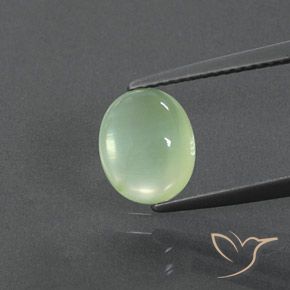 2.24ct Naturel Vert jaunâtre pâle Préhnite, ovale, Transparent / Translucide