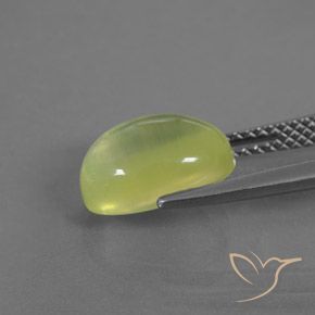 Préhnite Jaune verdâtre clair naturelle ovale, 3.47 ct, Transparent / Translucide