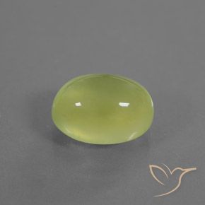 Préhnite Jaune clair naturelle ovale, 4.47 ct, Transparent / Translucide