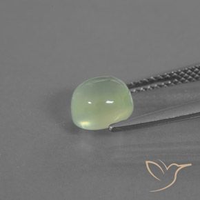 Préhnite Vert jaunâtre naturelle ovale, 1.82 ct, Transparent / Translucide