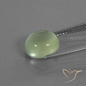 Préhnite Vert clair naturelle ovale, 3.05 ct, Transparent