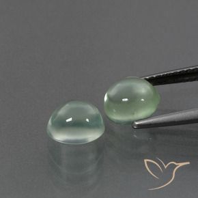 Shop natural 3.16ct Vert très clair Préhnite gems, ovale, from Afrique du Sud at GemSelect. In stock, global shipping!