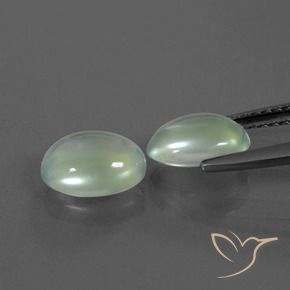 Shop natural 2.66ct Vert jaune léger Préhnite gems, ovale, from Afrique du Sud at GemSelect. In stock, global shipping!