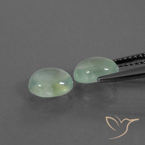 Shop natural 2.09ct Vert très clair Préhnite gems, ovale, from Afrique du Sud at GemSelect. In stock, global shipping!