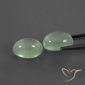 Shop natural 4.12ct Vert jaunâtre pâle Préhnite gems, ovale, from Afrique du Sud at GemSelect. In stock, global shipping!