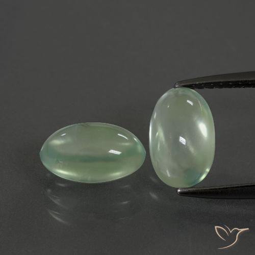 3.76ctw Naturel Vert jaunâtre Préhnite, ovale, Transparent