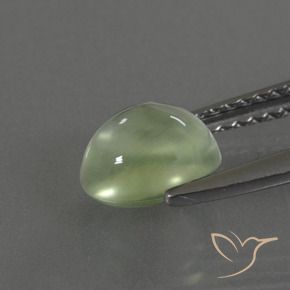 Préhnite Vert lime pâle naturelle ovale, 1.50 ct, Transparent