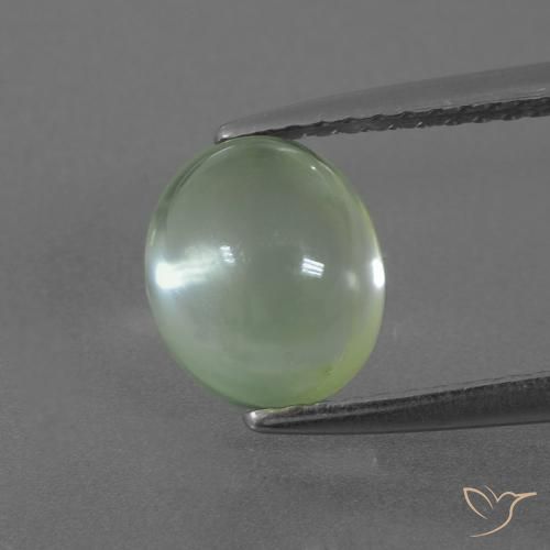Préhnite vert naturelle coupe ovale, 2,34 ct, transparent