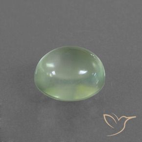 Préhnite vert naturelle coupe ovale, 2,34 ct, transparent