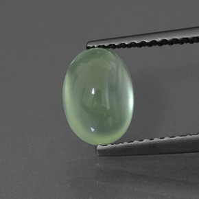 Préhnite vert naturelle coupe ovale, 1,84 ct, transparent