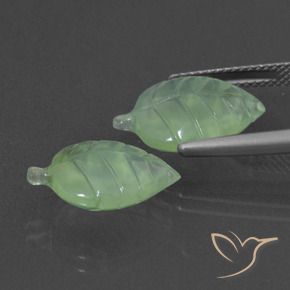 Shop natural 11.27ct Vert poire pâle Préhnite gems, Fantaisie, from Afrique du Sud at GemSelect. In stock, global shipping!