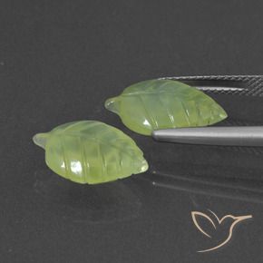 Shop natural 8.80ct Vert citron Préhnite gems, Fantaisie, from Afrique du Sud at GemSelect. In stock, global shipping!