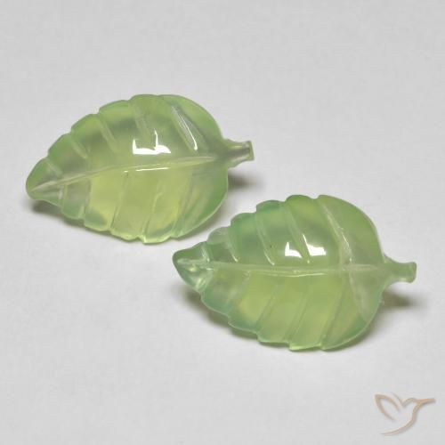 Shop natural 8.38ct Vert lime pâle Préhnite gems, Fantaisie, from Afrique du Sud at GemSelect. In stock, global shipping!