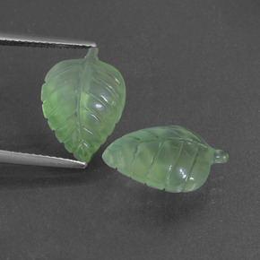 Achetez naturel 11,01ct vert préhnite gems, forme fantaisie, en provenance afrique du sud chez gemselect. en stock, livraison internationale!
