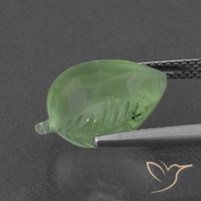 Préhnite Vert moyen naturelle Fantaisie, 8.26 ct, Translucide
