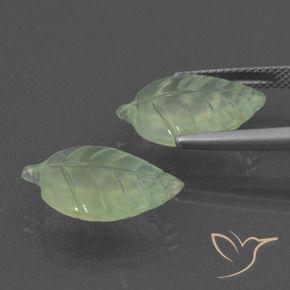 Shop natural 13.06ct Vert moyen Préhnite gems, Fantaisie, from Afrique du Sud at GemSelect. In stock, global shipping!