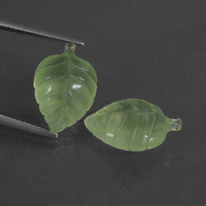 Achetez naturel ct Vert Prehnite gems, Forme fantaisie, En provenance Afrique du Sud chez GemSelect. En stock, livraison internationale!