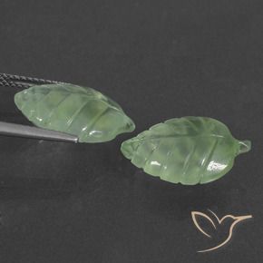 Shop natural 13.08ct Vert chaud Préhnite gems, Fantaisie, from Afrique du Sud at GemSelect. In stock, global shipping!