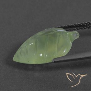 Préhnite vert naturelle forme fantaisie, 6,83 ct, translucide