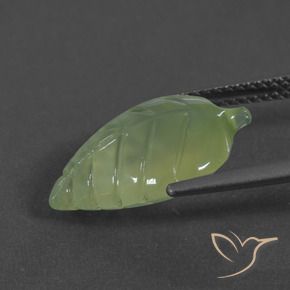 Préhnite Vert jaunâtre naturelle Fantaisie, 5.97 ct, Translucide