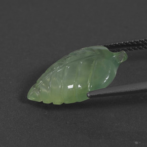 Prehnite Vert naturelle Forme fantaisie, 5.62 ct, Translucide