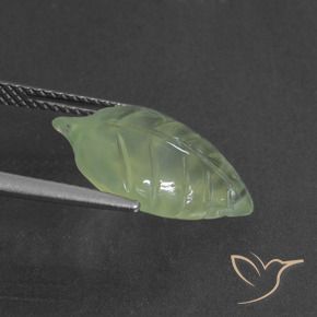 Préhnite Vert jaunâtre naturelle Fantaisie, 5.76 ct, Translucide