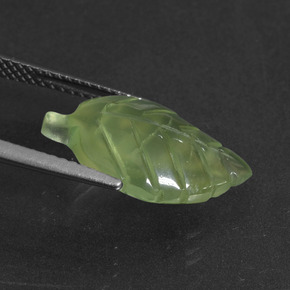 Prehnite Vert naturelle Forme fantaisie, 5.83 ct, Translucide