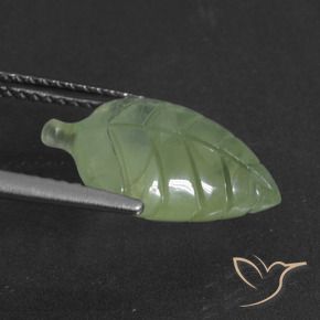 Préhnite Vert moyen naturelle Fantaisie, 5.28 ct, Translucide