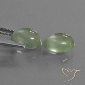 Shop natural 3.79ct Vert chaud Préhnite gems, ovale, from Afrique du Sud at GemSelect. In stock, global shipping!