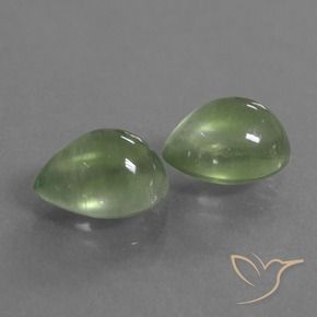 Shop natural 4.45ct Vert chaud Préhnite gems, En forme de poire, from Afrique du Sud at GemSelect. In stock, global shipping!