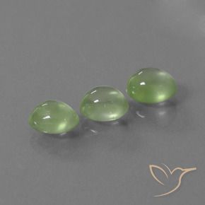 Shop natural 3.69ct Vert jaunâtre Préhnite gems, ovale, from Afrique du Sud at GemSelect. In stock, global shipping!