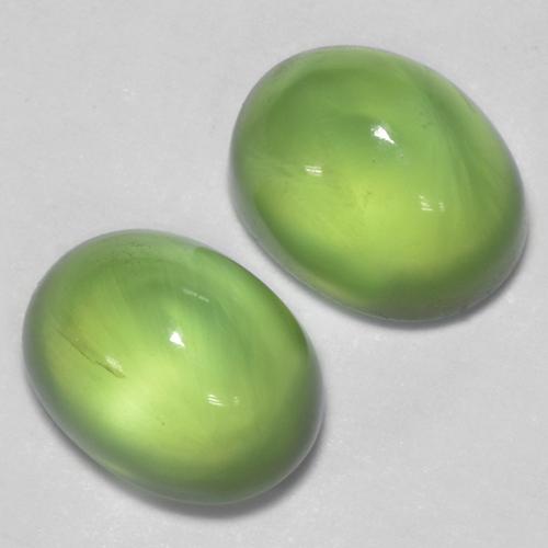 Achetez naturel 2,69ct vert préhnite gems, coupe ovale, en provenance afrique du sud chez gemselect. en stock, livraison internationale!