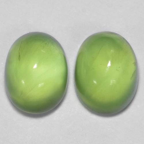 Achetez naturel 2,69ct vert préhnite gems, coupe ovale, en provenance afrique du sud chez gemselect. en stock, livraison internationale!