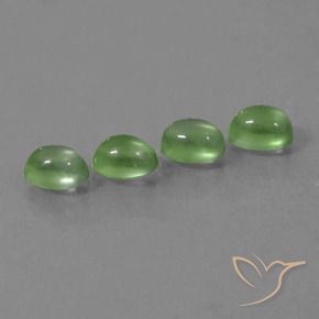 Shop natural 4.35ct Vert moyen Préhnite gems, ovale, from Afrique du Sud at GemSelect. In stock, global shipping!