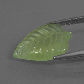 Prehnite Vert naturelle Forme fantaisie, 5.27 ct, Transparent