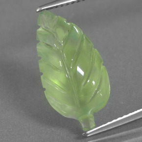 Préhnite vert naturelle forme fantaisie, 6,66 ct, transparent
