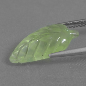 Préhnite vert naturelle forme fantaisie, 6,66 ct, transparent
