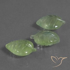 Shop natural 21.73ct Vert lime pâle Préhnite gems, Fantaisie, from Afrique du Sud at GemSelect. In stock, global shipping!