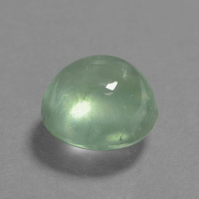 Préhnite vert naturelle coupe roude, 2,45 ct, translucide