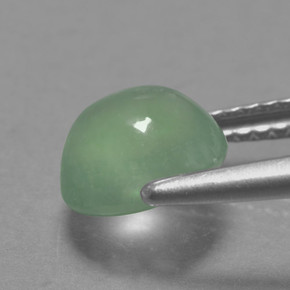 Préhnite vert naturelle coupe roude, 2,45 ct, translucide