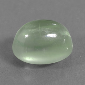 Préhnite vert naturelle coupe ovale, 1,72 ct, translucide