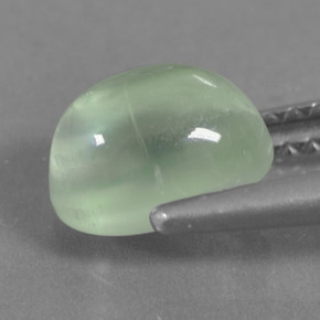 Préhnite vert naturelle coupe ovale, 1,72 ct, translucide