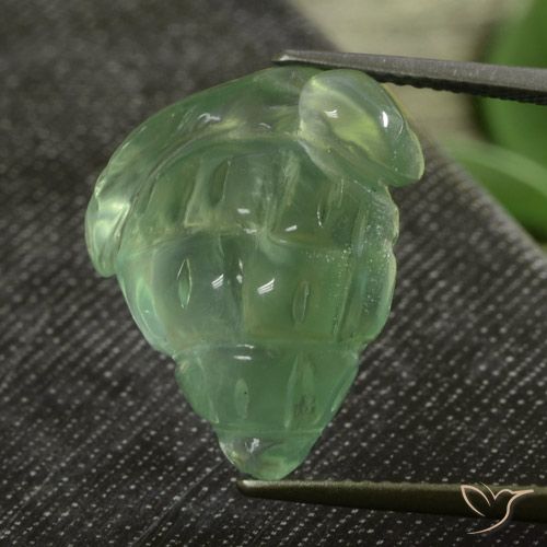 16.31ct Naturel Vert moyen Préhnite, Fantaisie, Translucide