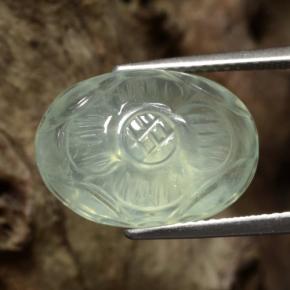 Préhnite vert très clair naturelle taille fleur, 11,67 ct, translucide