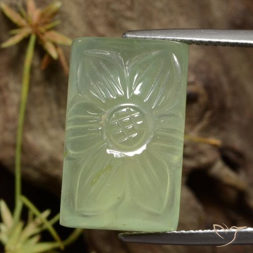 21.18ct Naturel Vert clair Préhnite, Taille Fleur, Translucide