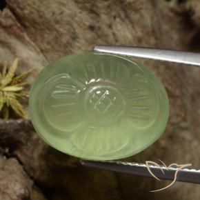 Préhnite Vert jaunâtre naturelle Taille Fleur, 12.53 ct, Translucide