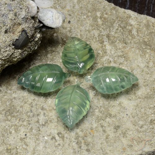 22.38ctw Naturel Vert frais Préhnite, Taille Fleur, Transparent