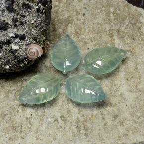 Achetez naturel 23.65ct Vert pâle Prehnite gems, Taille Fleur, En provenance Afrique du Sud chez GemSelect. En stock, livraison internationale!