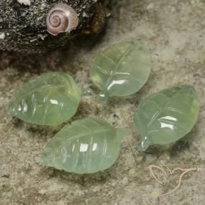 Shop natural 17.67ct Vert lime pâle Préhnite gems, Taille Fleur, from Afrique du Sud at GemSelect. In stock, global shipping!